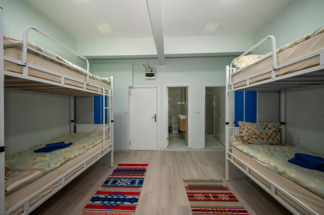 Xalila Hostel & Cafe Ladies Room Istanbul Exterior photo